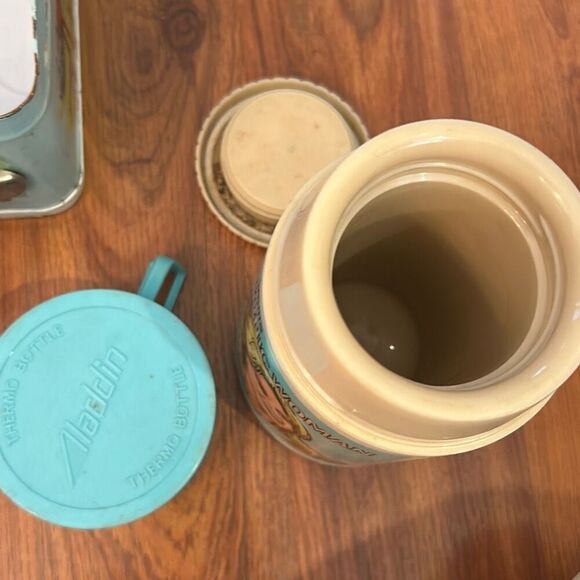 Bionic Woman 1978 vintage lunchbox with thermos - Picture 5 of 6